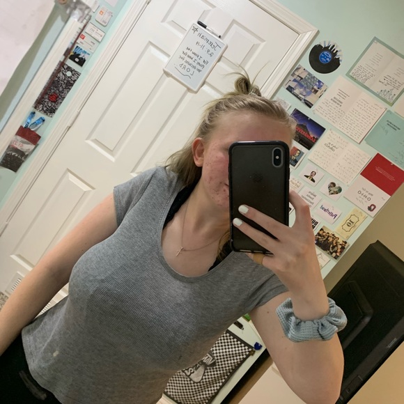 Light grey AEO tøp - Picture 3 of 4